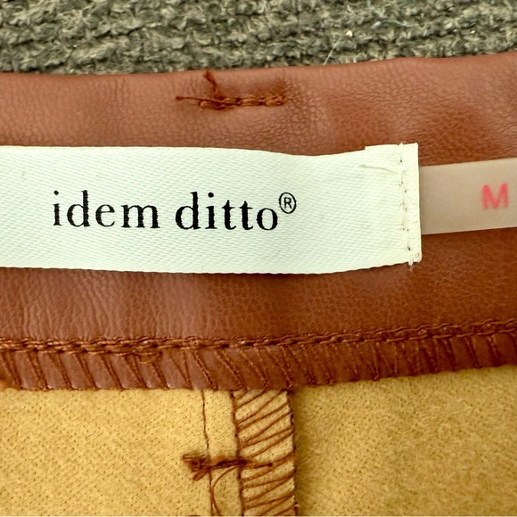 Women's Brown Pleather Shorts - Picture 5 of 6